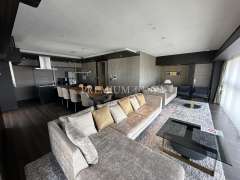 LAUREL TOWER SHINSAIBASHI Photo