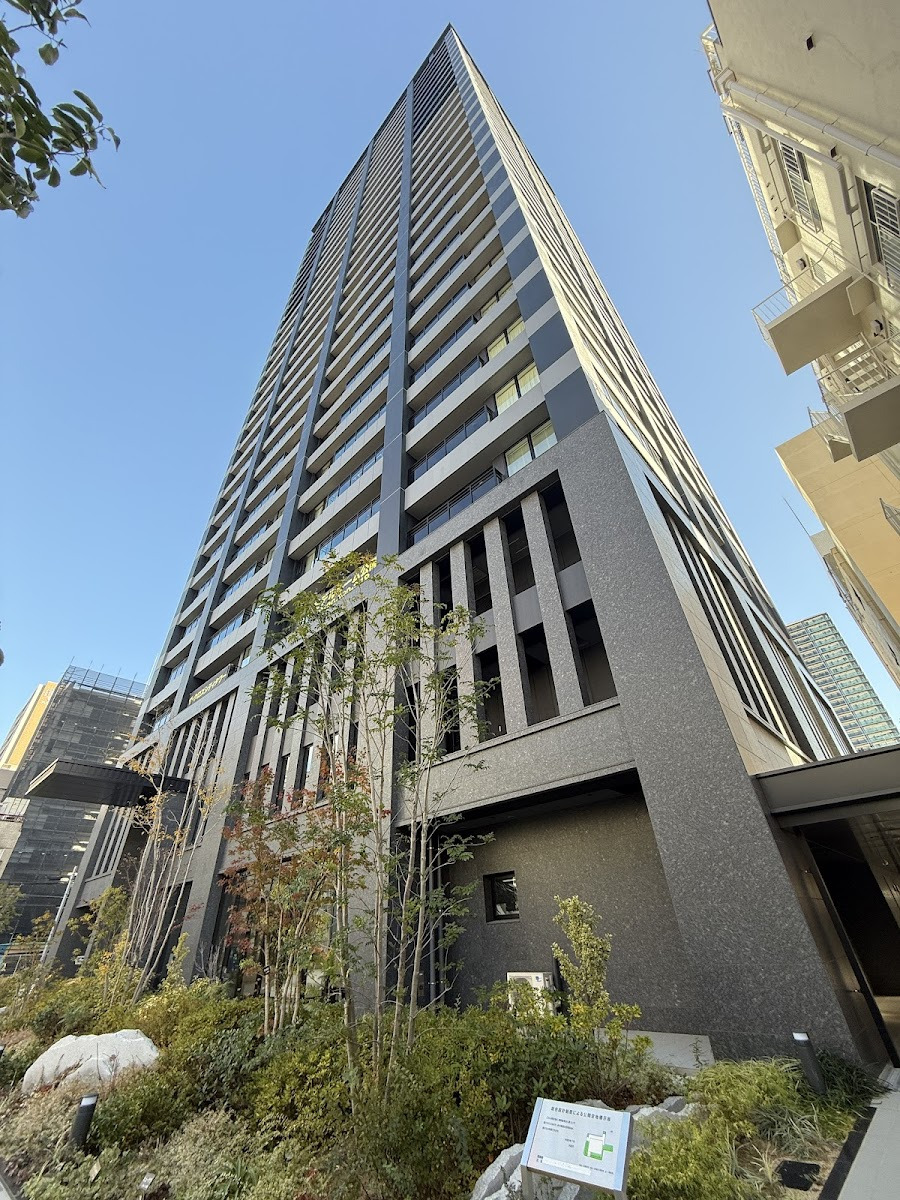 THE CROSS CITY TOWER