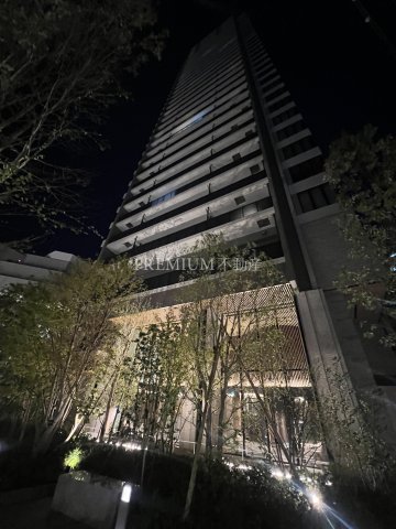 THE PARK HOUSE OSAKA UMEDA TOWER Photo