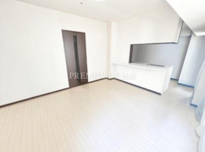 ルナタワー・ハリウッドプレイス