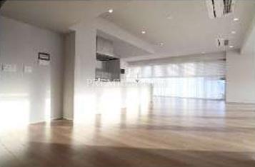 プレミストタワー靱本町