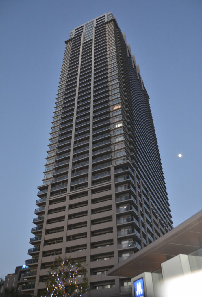 大阪市のタワーマンション市場が活況、価格上昇の背景とは