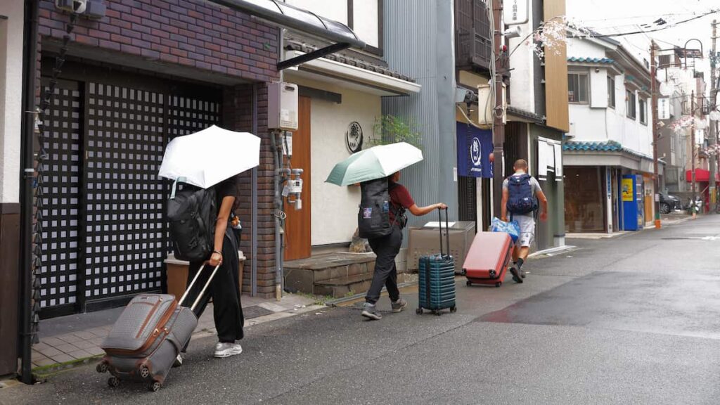 大阪市西成区の特区民泊と観光客増加による地価上昇